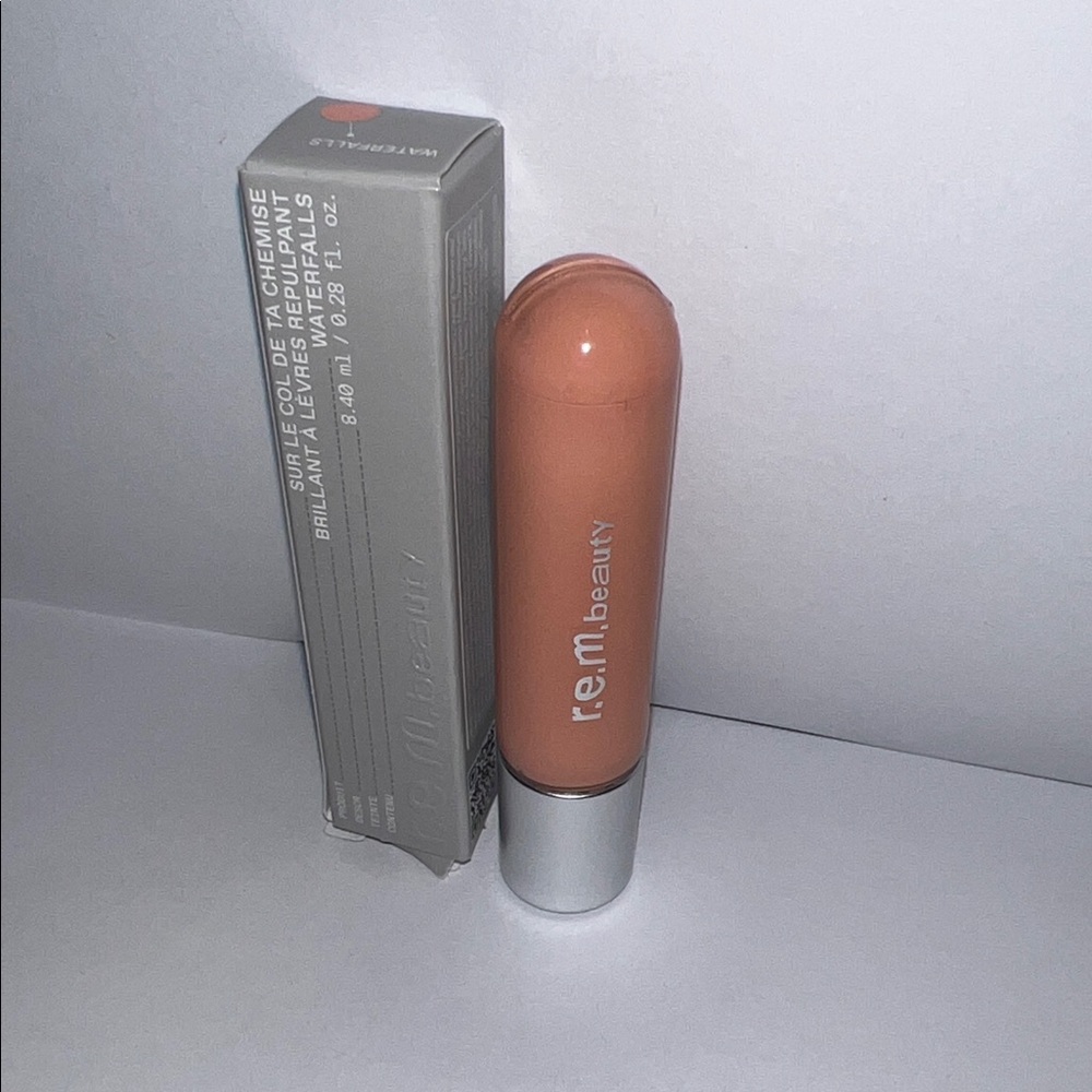 R.E.M. Beauty On Your Collar Plumping Lip Gloss in the shade Waterfalls